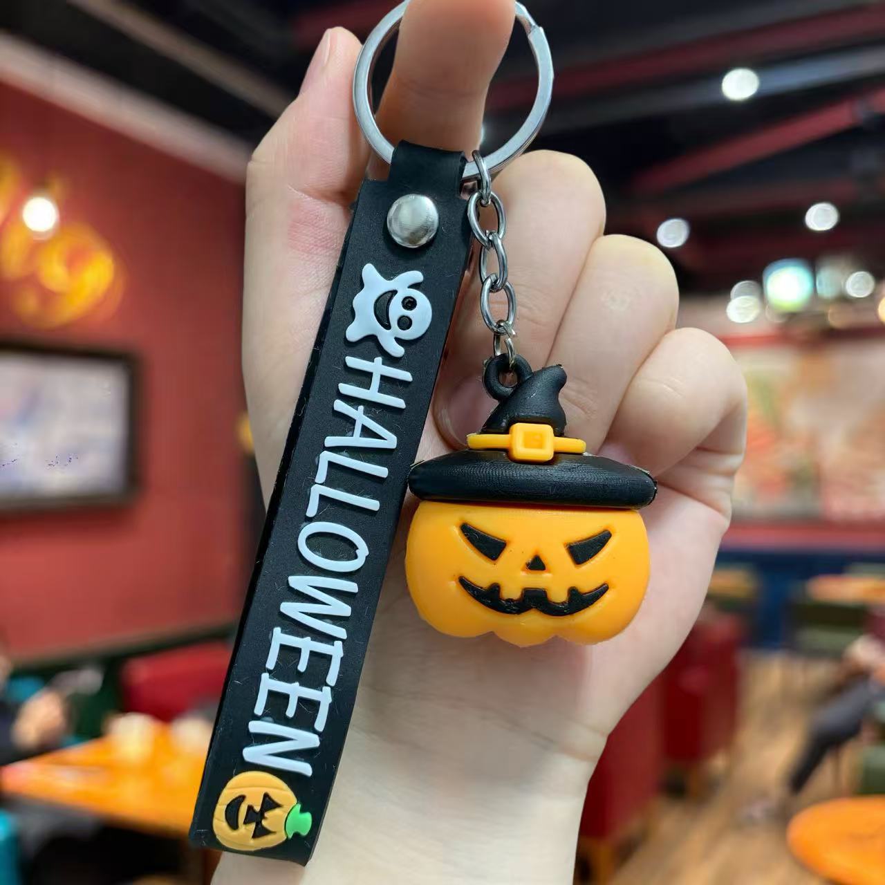 Wholesale  cartoon keychain